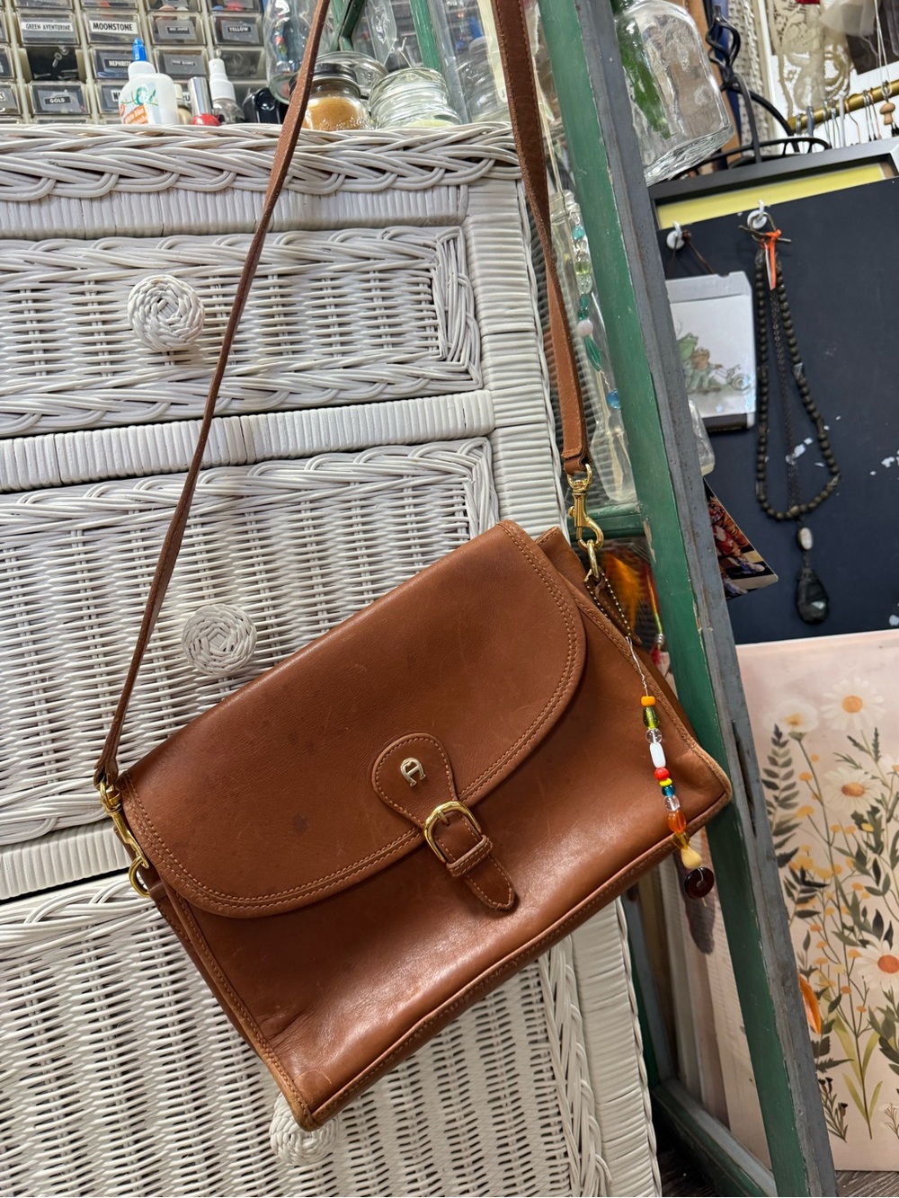 Classic Brown Leather Crossbody Bag - Timeless Everyday Style